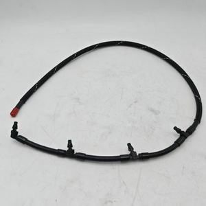 Inyector de combustible línea de retorno manguera de desbordamiento A6510700132 A651070243 para <span class=keywords><strong>Mercedes</strong></span> Benz M651 W204 W212 W639 Yomi al por mayor - Product Image 1