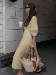 <span class=keywords><strong>Abito</strong></span> Camicia <span class=keywords><strong>Midi</strong></span> <span class=keywords><strong>Estivo</strong></span> in Cotone e Lino con Bottoni Frontali, Scollo a V, Maniche a Sbuffo, Schiena Aperta e Logo Personalizzato per Donne - Product Image 6