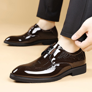 Mocasines de charol para hombre, negros, con punta, formales, de negocios, con cierre de un tirón, para las cuatro estaciones - Product Image 4