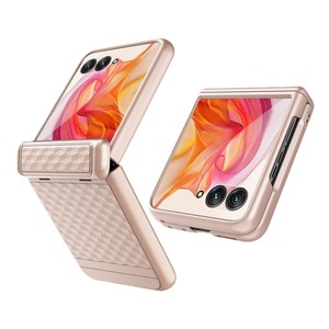 Le nouveau produit de Huanmin est une coque de téléphone pliable en forme de cube, offrant une protection intégrale, conçue pour le Motorola Razr 50 Ultra. - Product Image 5
