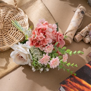 ช่อดอกไฮเดรนเยียกุหลาบประดิษฐ์ CallaFloral ทำจากผ้าพลาสติกถัก สำหรับตกแต่งบ้านและงานแต่งงาน รุ่น CF01362 - Product Image 3