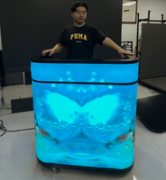 Écran LED portable P1.86 incurvé sur roulettes pour stand DJ, comptoir de bar, salon professionnel, discothèque, festival de musique, pub
