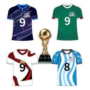 Internationaal voetbal evenement 2026: fan-shirts met acht voetbaltenues van nationale teams, groepsweergave - Product Image 1