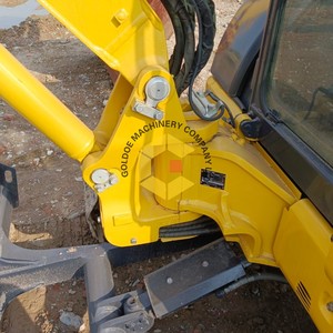 Excavadora de orugas Komatsu PC56 2022 Horas DE TRABAJO bajas Bien cuidada - Product Image 4