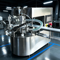 Machine automatique de remplissage et de bouchage de bouteilles pour distributeur d'eau commercial et processus d'eau potable