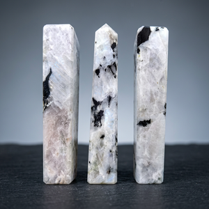 Tour de cristal d'agate mousse naturelle, pierre précieuse polie faite à la main en forme de crayon, pierre de guérison Feng Shui, artisanat semi-précieux pour la maison - Product Image 4