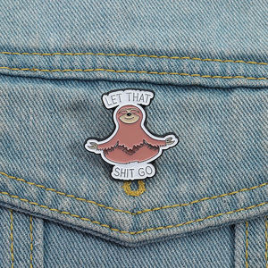 Deja que la gente se equivoque acerca de ti esmalte Pin curación cita broche solapa insignia joyería regalo para amigos niños a granel - Product Image 1