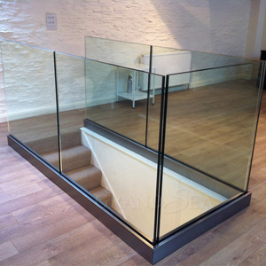 Offre Spéciale : Garde-corps de balcon en verre sans cadre, design moderne et facile à installer, balustrade de sécurité extérieure - Product Image 1