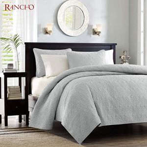 Edredón <span class=keywords><strong>de</strong></span> microfibra Queen King Size Juego <span class=keywords><strong>de</strong></span> cama Relleno <span class=keywords><strong>de</strong></span> poliéster Ofertas Edredón barato <span class=keywords><strong>Colcha</strong></span> - Product Image 2