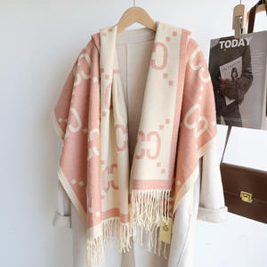 ヨーロッパ系アメリカ人の文字C女性の秋冬スカーフジョーカー厚手タッセルショールファッション暖かいスカーフ卸売 - Product Image 2