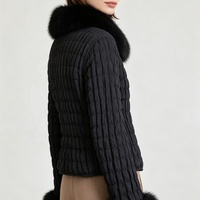 Manteau en fourrure de lapin véritable de luxe Tyan Wholesale avec col et poignets en fourrure de renard moelleuse, veste courte en fourrure d'hiver pour femmes