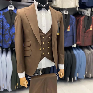Marron <span class=keywords><strong>Beige</strong></span> Slim Fit hommes <span class=keywords><strong>costume</strong></span> sur mesure élégant <span class=keywords><strong>3</strong></span> <span class=keywords><strong>pièces</strong></span> veste pantalon gilet mariage garçon d'honneur smokings fête <span class=keywords><strong>homme</strong></span> robe costumes - Product Image 1
