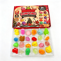 Calendrier de l'Avent Squishy de Noël 24 pièces – Mini Mochis Squishies Mignons – Calendrier du compte à rebours – Boîte Mystère – Cadeau Pendentif