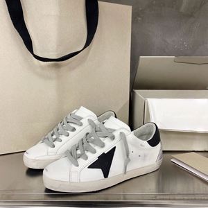 High-end Men's Sporty Walking Shoes Mesh Upper Breathable Anti-odor Adjustable Laces Comfortable Fashionable Trendy All Seasons - Product Image 3