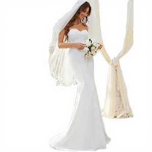 Robe de mariée sirène personnalisée grande taille en satin, bustier, décolleté cœur, élégante, coupe sirène, longueur ras du sol - Product Image 4