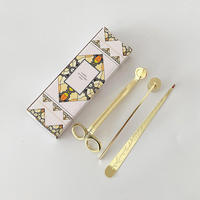 Ensemble d'accessoires de luxe en fibre d'acier inoxydable de 3 pièces comprenant des bougies louche éteignoir mèche tondeuse ciseaux crochet boîte à outils