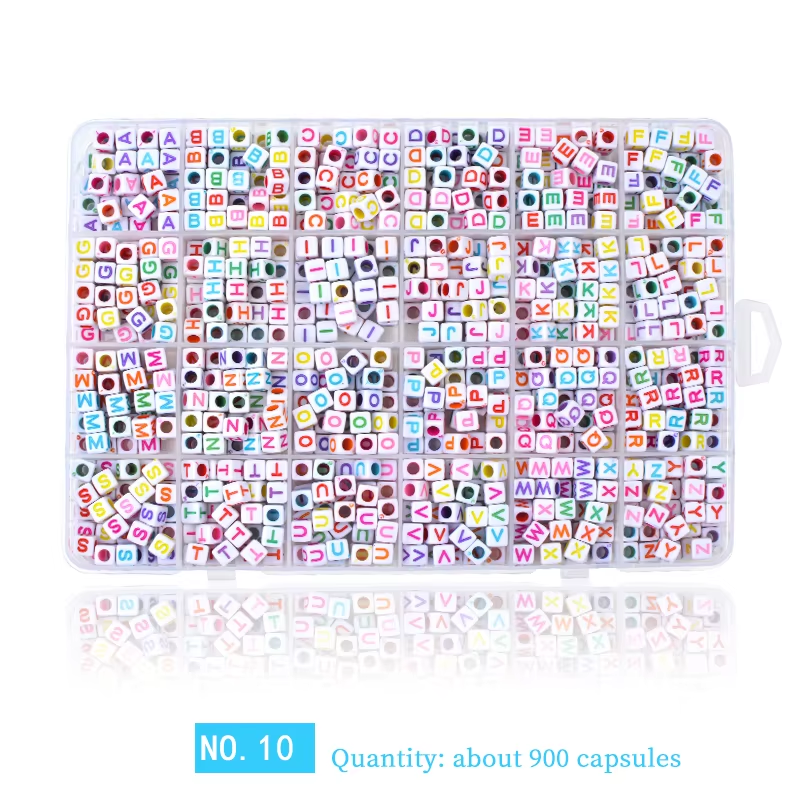 ลูกปัดตัวอักษรสีขาวสี่เหลี่ยม