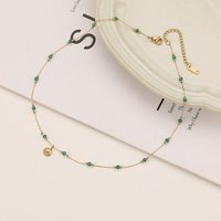 Collier élégant et populaire en acier inoxydable plaqué or 18 carats avec perles et coquillages, style océan, pour femmes, idéal pour les tenues quotidiennes, décontractées ou de soirée
