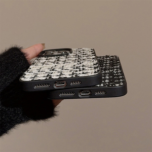 <span class=keywords><strong>Funda</strong></span> de Terciopelo con Cuadrícula Blanca y <span class=keywords><strong>Negra</strong></span> para <span class=keywords><strong>iPhone</strong></span> 16 15 Pro Max 14 Pro Max 13 12 <span class=keywords><strong>11</strong></span>, <span class=keywords><strong>Funda</strong></span> Protectora <span class=keywords><strong>Original</strong></span> - Product Image 4