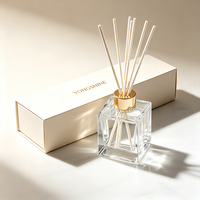 Bouteille en verre carrée de 100 ml pour diffuseur à bâtonnets, personnalisable OEM, avec logo couleur et personnalisation de la boîte cadeau, pour usine de verre de parfum