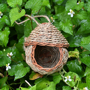 Nid d'oiseau en paille tissé à la main, 9x9x16 cm, rond, décoration de jardin extérieur avec corde, ornement suspendu pour oiseaux - Product Image 2