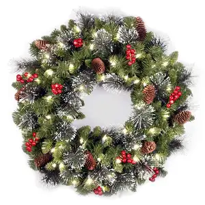 24 Inch PVC PE Spruce Wreath mit Red Berries Cones Silver Bristles und 50 Battery Operated Warm White LED Lights