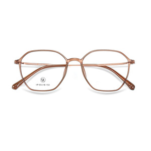 Gafas de Miopía con Armazón Cuadrado de Titanio M8002, Ligeras, Unisex, para Rostro Ovalado, Ancho Medio, Origen Danyang - Product Image 3