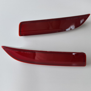 Réflecteur de pare-chocs arrière AVALON 81920-07020/53040 81910-07020/53040 PMMA Autocollant en forme de ménisque - Product Image 1