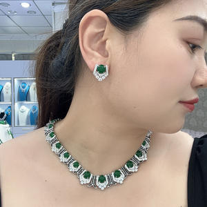 2025, Acquista <span class=keywords><strong>Online</strong></span> Collane Rotonde Retrò di Lusso da <span class=keywords><strong>Donna</strong></span> in Ottone Verde con Zirconia, <span class=keywords><strong>Gioielli</strong></span> Indiani alla Moda - Product Image 2