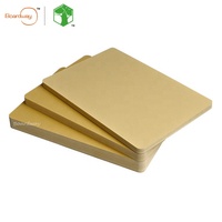 Feuille de panneau de mousse WPC 4x8 Panneau mural WPC pour la construction de décoration