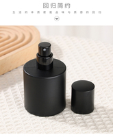 Atomiseur de parfum en verre plat noir mat, vente directe usine, avec capuchon pulvérisateur et impression de logo, MOQ 100 pièces