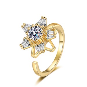 Anillo de Arte Moderno Asimétrico Único, Diseño Artístico Ligero con Gema de Circonio, Diseño Floral Delicado Original - Product Image 1