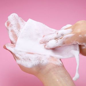 Sacchetto per <span class=keywords><strong>sapone</strong></span> artigianale a doppio strato in rete a bolle per la pulizia del corpo, spugne e spazzole da bagno, scrubber in plastica, loofah - Commercio all'ingrosso transfrontaliero - Product Image 4