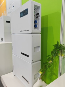 ระบบโซลาร์เซลล์ออฟกริด 15KWH 20KWH 30KWH พร้อมแบตเตอรี่ลิเธียม สำหรับจ่ายไฟฟ้าในบ้านพักอาศัย 5KW 10KW 5KWH 10KWH  รับปรับแต่งตามความต้องการ - Product Image 3