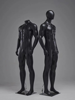 Mannequin féminin grande taille en plastique, mannequin féminin avec poitrine et fesses généreuses