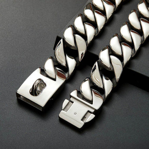 Collar de Perro de Lujo de Acero Inoxidable 316L de 18K con Cadena de Metal Dorado Sólido de Liberación Rápida y Placa de Identificación Personalizable - Product Image 2