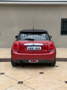 Voiture d'occasion <span class=keywords><strong>à</strong></span> essence, berline, 2016 <span class=keywords><strong>MINI</strong></span> <span class=keywords><strong>Cooper</strong></span> 1.5T pour l'exportation mondiale - Product Image 2