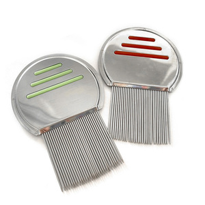Vente en gros de cheveux humains professionnels pour animaux de compagnie Peigne à <span class=keywords><strong>poux</strong></span> <span class=keywords><strong>anti</strong></span>-puces en métal Peigne à <span class=keywords><strong>poux</strong></span> Terminator en acier inoxydable - Product Image 3