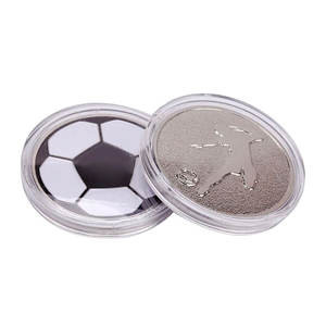 Ucuz tek özel metal 2d yumuşak emaye spor futbol futbol meydan sikke ile kapsül - Product Image 1