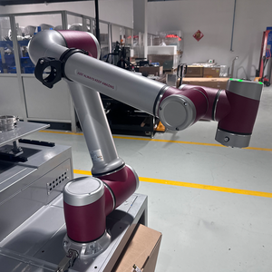 JAKA PRO12 Automatique, Classé IP68, Installation à N'importe Quel Angle, Environnements Industriels Complexes, Haute Protection pour Environnements Difficiles - Product Image 3