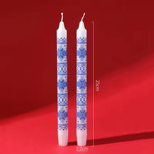 Velas Cónicas de 10 Pulgadas con Estampado Navideño, Estilo Nórdico, de Cera de Soja, sin Llama ni Humo, para Cena, con Diseño de Árbol de Navidad y Bastón de Caramelo - Product Image 3