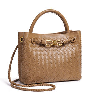 Sac à bandoulière tissé de grande capacité de haute qualité avec fermeture éclair, doublure en polyester et boucle en corde métallique - Product Image 3