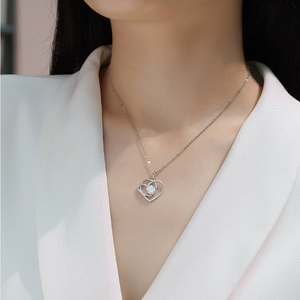 Collier pendentif Moissanite coeur entrelacé romantique pour un usage quotidien doux et des occasions romantiques - Product Image 3