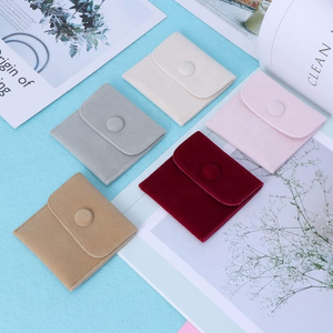 Bolsa de Joyería de Terciopelo de Lujo con Botón, Diseño Novedoso, MOQ Bajo - Product Image 1
