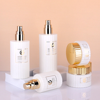 Bouteille en verre cosmétique blanche de style élégant de 40ml avec pompe à fond épais pour lotion crème soin de la peau essence et huiles essentielles