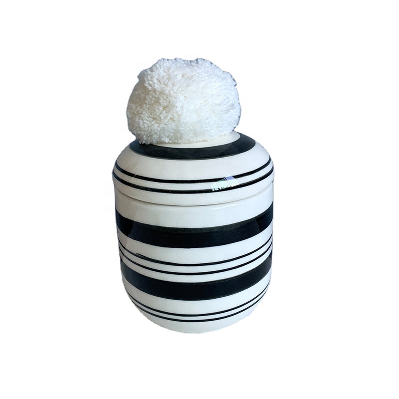 Оптовая продажа Роскошная изготовленная на заказ высококачественная керамическая канистра для домашнего декора декоративная банка для хранения с причудливой крышкой