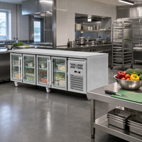 Réfrigérateur commercial sous comptoir avec 4 portes en verre, plan de travail en acier inoxydable, avec roulettes pour restaurant, bar