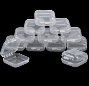 Mini récipients carrés de stockage de perles en plastique transparent, petits récipients en plastique <span class=keywords><strong>avec</strong></span> couvercles, boîte de rangement pour pilules - Product Image 2