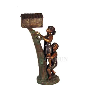 Özelleştirilmiş sıcak satış yaşam boyutu açık hava bahçe dekorasyonu bronz heykel Boy posta kutusu heykeli