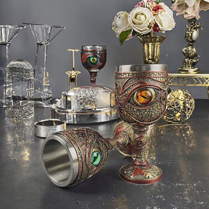 Copas de ojo de <span class=keywords><strong>diablo</strong></span> de serpiente de Halloween personalizadas copa de <span class=keywords><strong>vino</strong></span> de resina de origen de fábrica con artesanías decorativas de ojo de dragón Color rojo - Product Image 2
